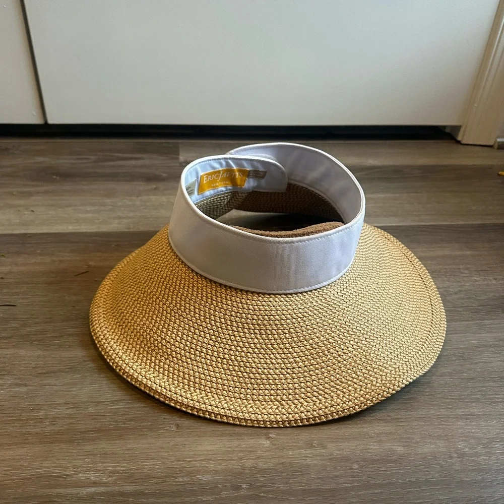 Eric Javits Squishee Halo Sun Visor- peanut/white - Picture 7 of 16